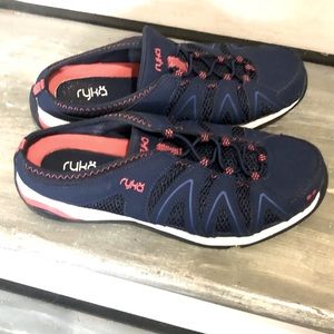ryka viona sneaker